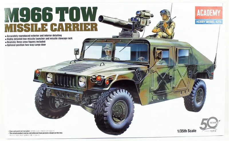 Academy 13250 1/35 M-966 Amerikan Personel Taşıyıcı Demonte Plastik Maketi