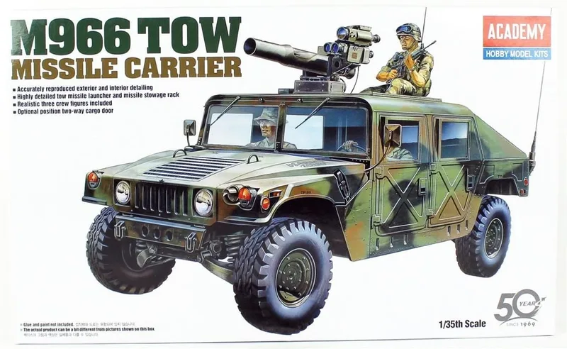 Academy 13250 1/35 M-966 Amerikan Personel Taşıyıcı Demonte Plastik Maketi