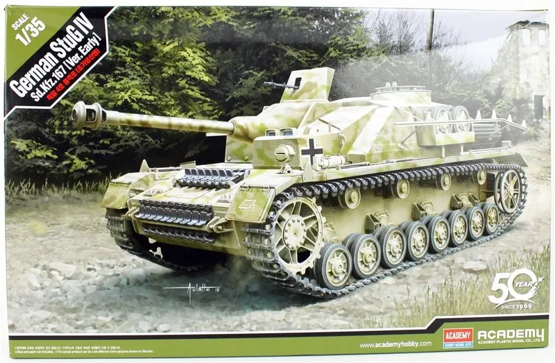 Academy 13522 1/35 Stug. IV Sd.Kfz. 167 Erken Dönem Tankı Demonte Plastik Maketi