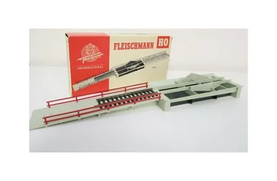 6482 1/87 F 5510-5526 WAGONLAR IÇIN RAMPALI BOŞALT