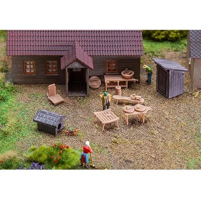 Faller 180449 1/87 Kır Evi Bahçe Mobilyaları Demonte Plastik Maketi