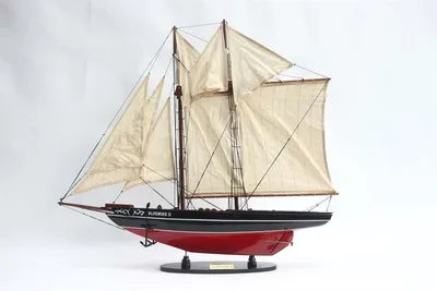 GIANHIEN YT0006P60 BLUENOSE AHŞAP HAZIR YELKENLİ GEMİ MAKETİ