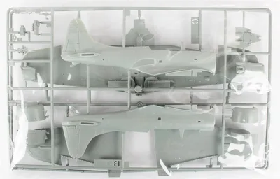 Academy 12329 1/48 USN SBD-5 (??Battle of the Philippine Sea) Savaş Uçağı Demonte Plastik Maketi