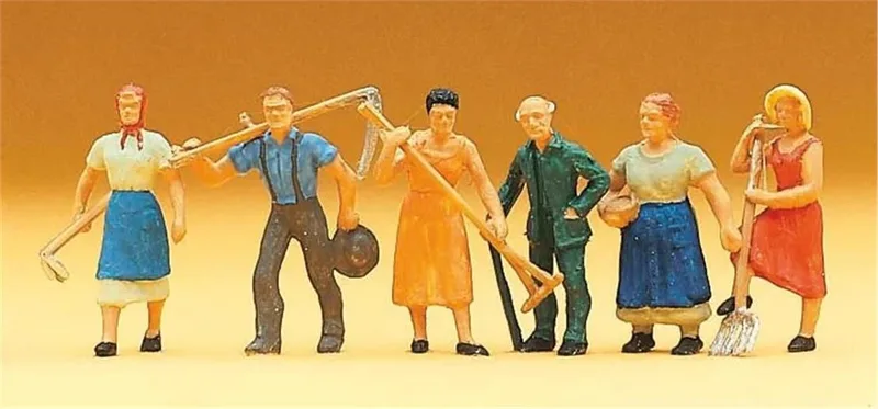 Preiser 14040 1/87 Ölçek Çapalı ve Dirgenli Çiftçi Figürleri