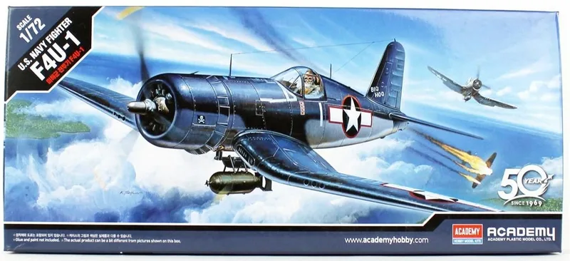 Academy 12457 1/72 F4U-1 Corsair Savaş Uçağı Demonte Plastik Maketi