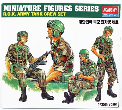 Academy 13251 1/35 ROK Army Tank Mürettebatı Demonte Plastik Maketi