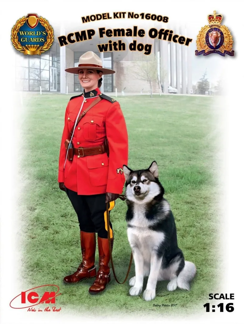 16008 1/16 RCMP Female Officer with dog new molds