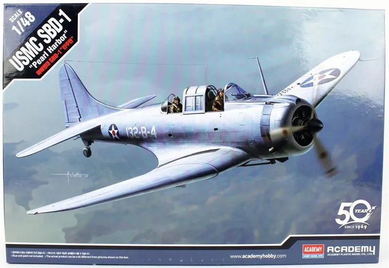 Academy 12331 1/48 USMC SBD-1 (Pearl Harbor) Savaş Uçağı Demonte Plastik Maketi