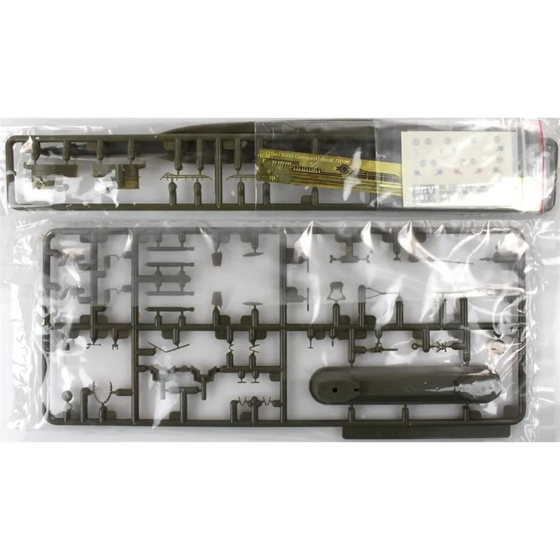 AFV Club SE73505 1/350 German U-Boat Type VII D Mayın İmha Denizaltısı Demonte Plastik Maketi
