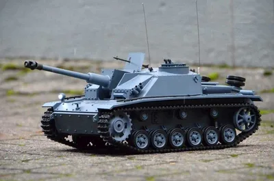 Heng Long 1/16 German Sturmgeschütz Stug III F8 RC Tank (7.0 ver.)