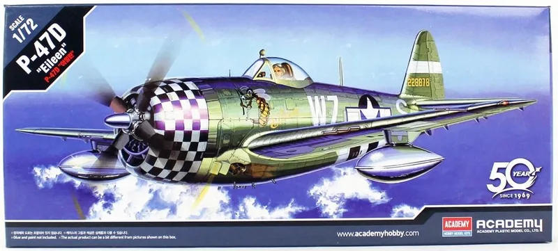 Academy 12474 1/72 P-47D Thunderbolt (Eileen) Savaş Uçağı Demonte Plastik Maketi