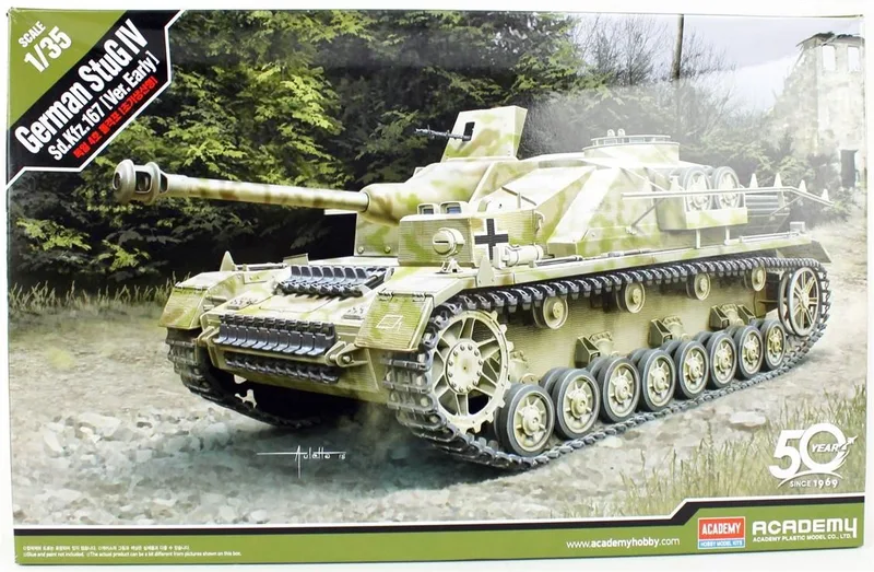 Academy 13522 1/35 Stug. IV Sd.Kfz. 167 Erken Dönem Tankı Demonte Plastik Maketi